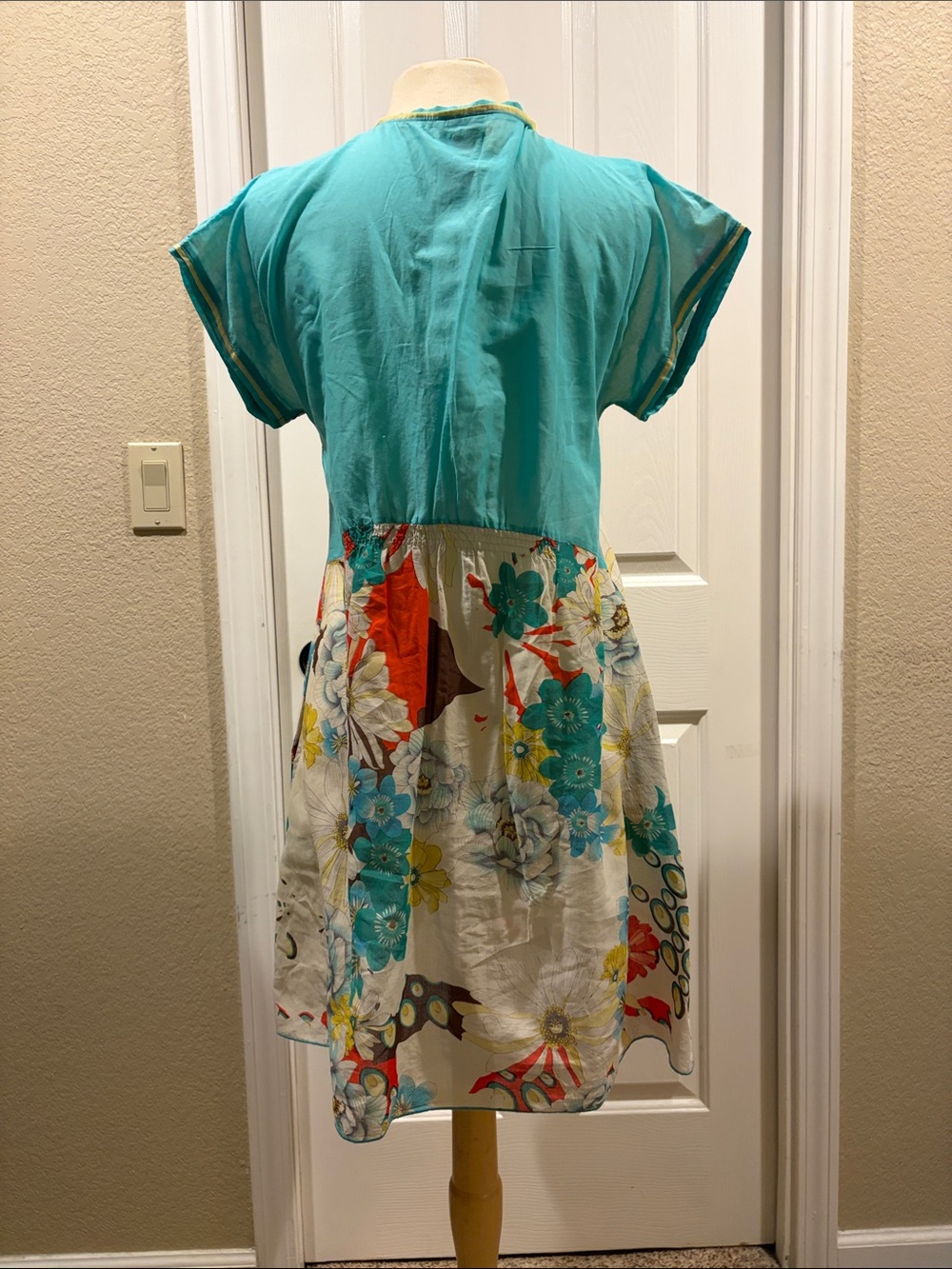 Johnny Was Multicolor V-Neck Dress size S lightweight w/ pockets like new - Picture 7 of 7